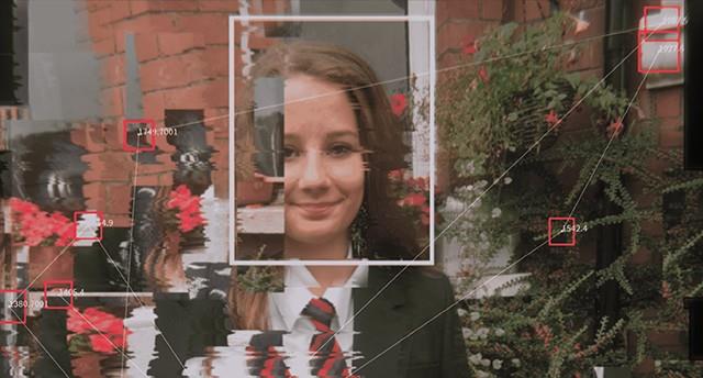 CPH:DOX: Molly Vs. The machines